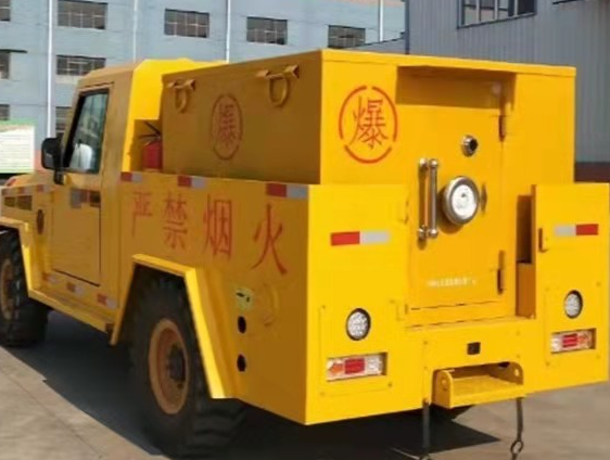 松滋凯龙爆破器材运输车：保障爆破任务的安全运行