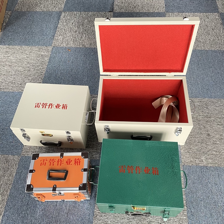 松滋爆破工程作业箱如何选择？玻璃钢与传统材质的全面对比